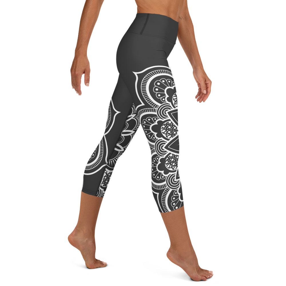 Wrap Around Mandala Carbon Yoga Capri Leggings